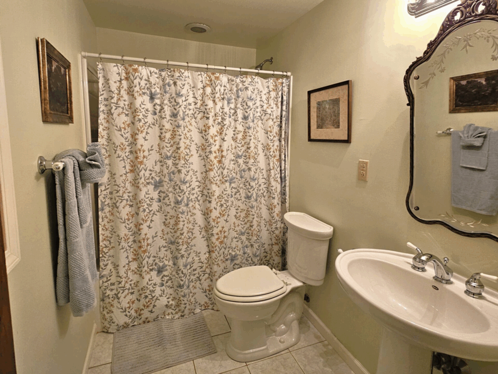 TheEnglishRoom-Bathroom